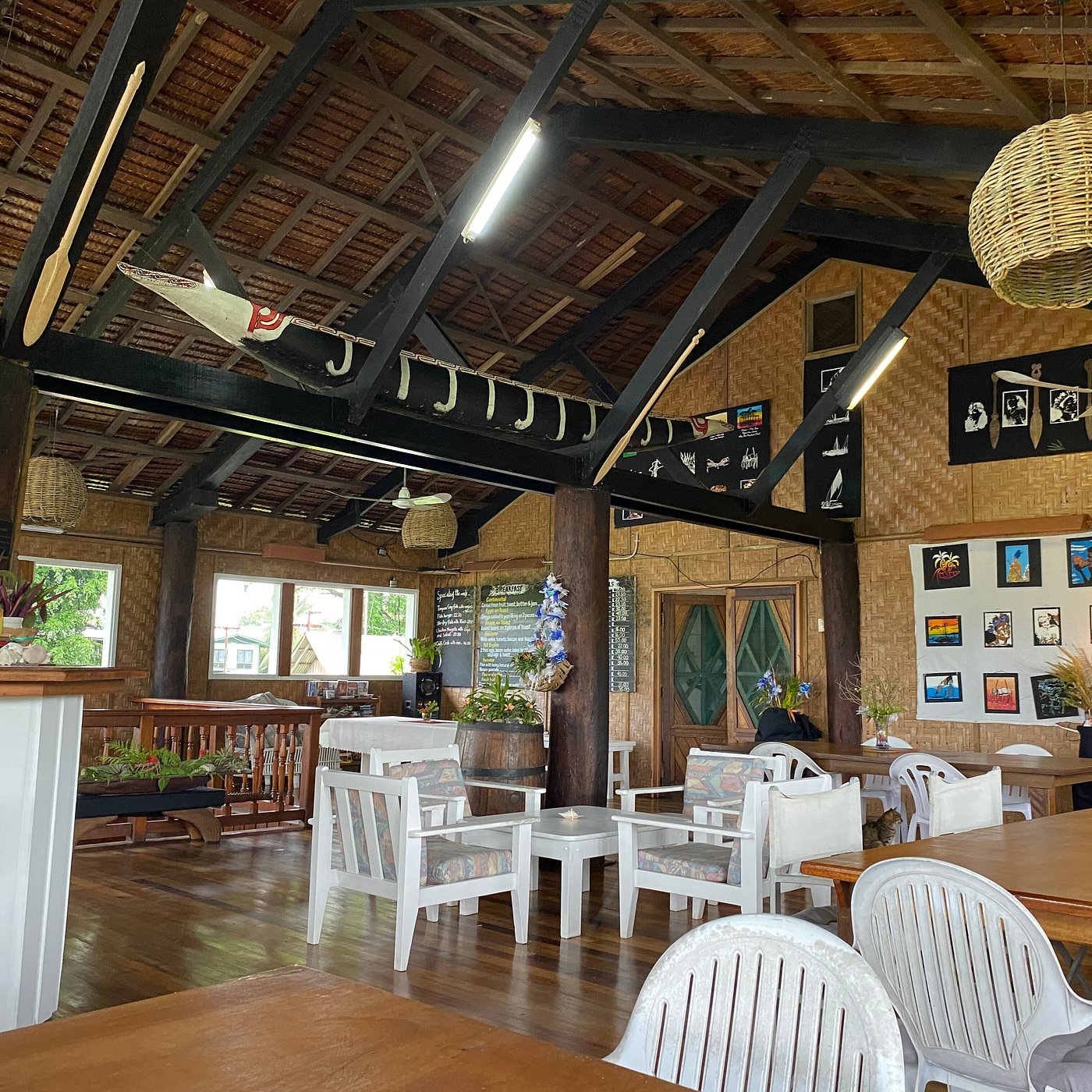 Open-air dining area at Napatana Lodge Alotau