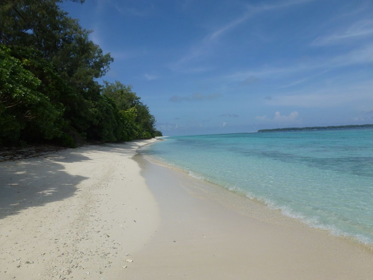 Beach at Panasesa during SY Harlequin’s visit to the Conflict Islands resort in 2012.